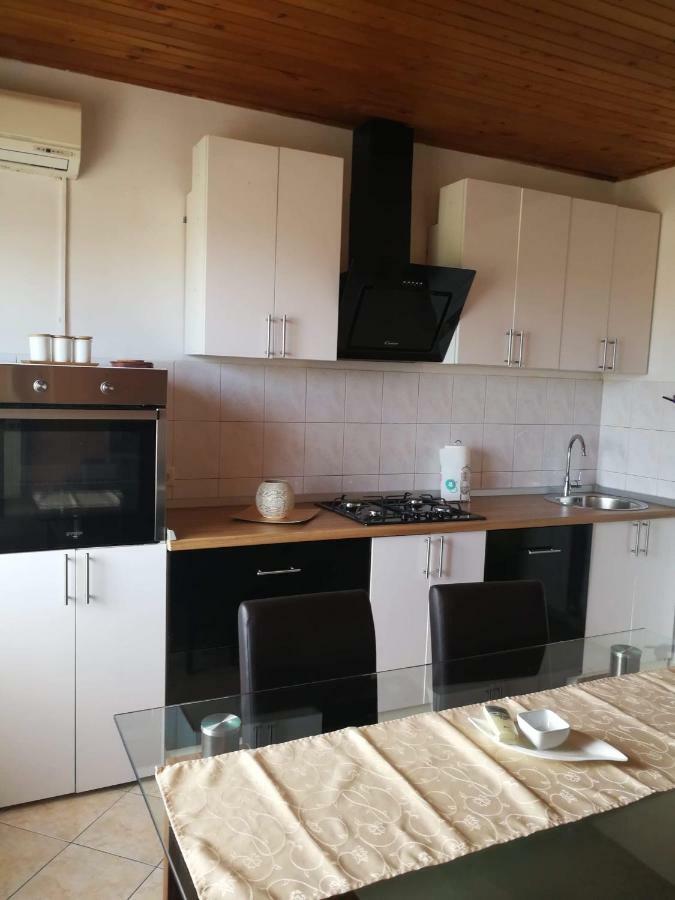 Ferienwohnung Vito 2 Pula Exterior foto